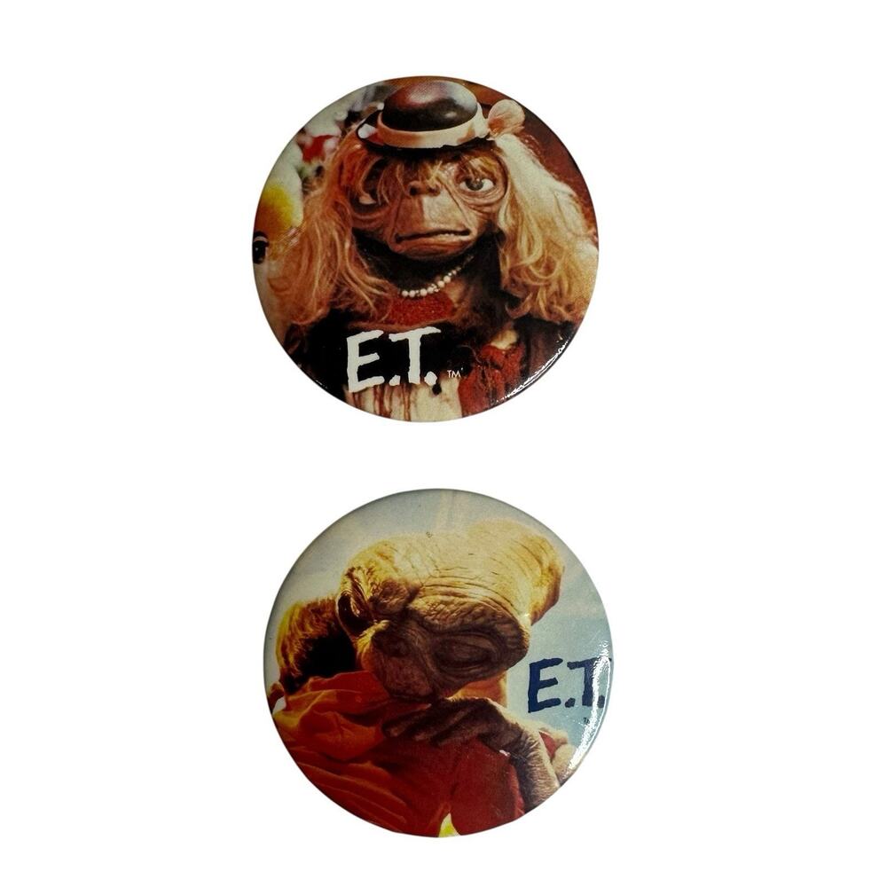 ET Buttons Pinbacks Pins Vintage Lot of 2 Movie Alien Retro Nostalgic 
